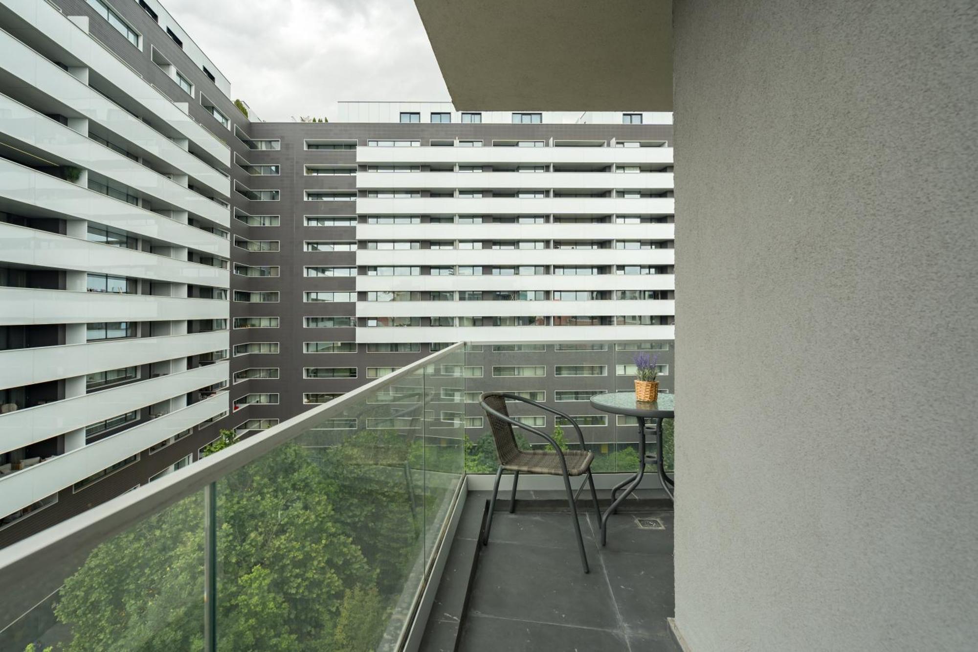 Era Herastrau Boutique Bukarest Exteriör bild